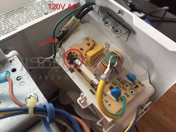 سوختن فیوز ماکروفر به دلیل اتصال کوتاه در برد الکترونیکی
