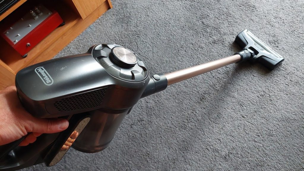 تعمیر جاروبرقی دلونگی به دلیل بوی سوختگی