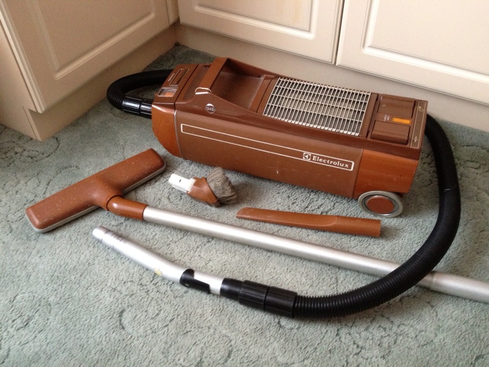 قطعات اورجینال برای تعمیر جاوربروقی الکترولوکس قدیمی