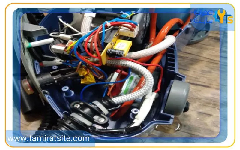 آموزش نحوه رفع مشکل نشت آب از بخارشوی