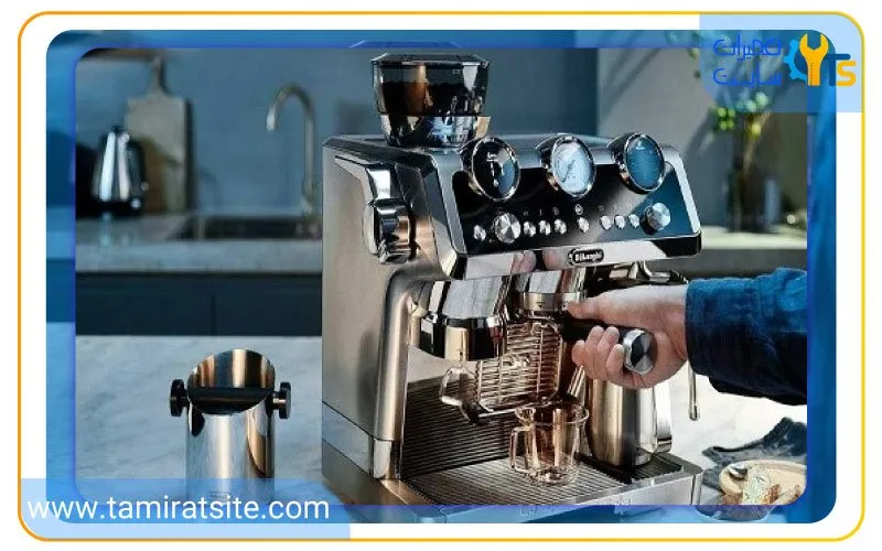 تعمیر اسپرسوساز دلونگی توسط تکنسین مجرب تعمیرات سایت
