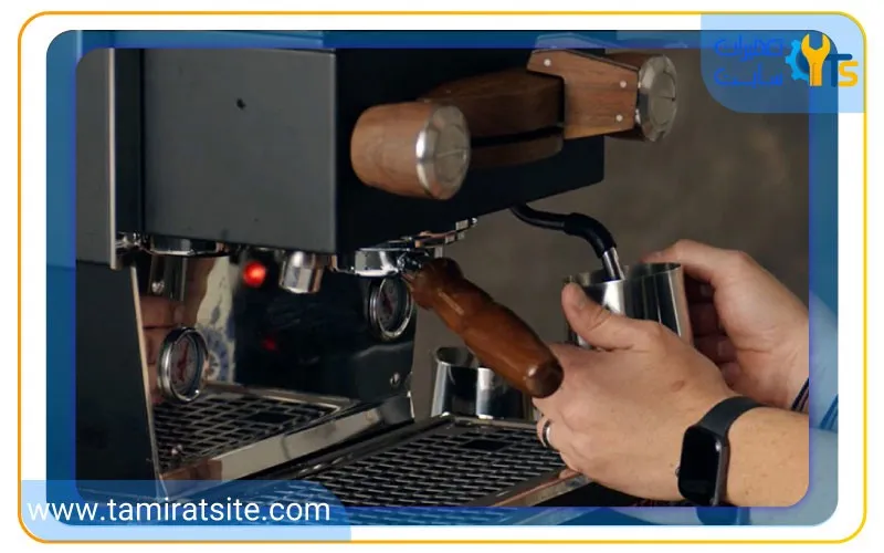 اهمیت خدمات پس از فروش تعمیرات اسپرسوساز بکو در تعمیرگاه نمایندگی مرکزی