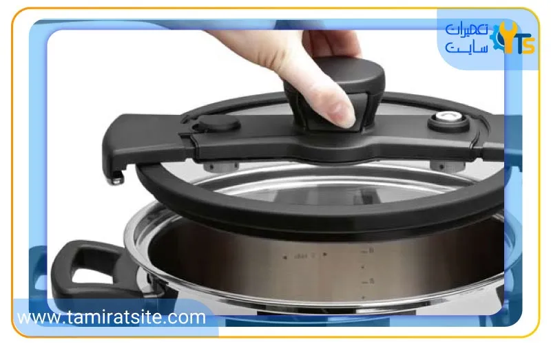 درست بسته نشدن درب زودپز