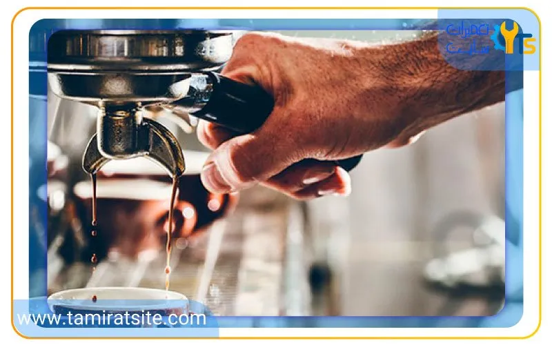 تعمیر اسپرسوساز دلونگی که دچار نشتی آب شده