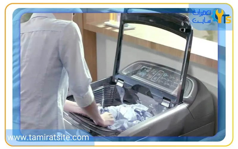 سرریز شدن آب