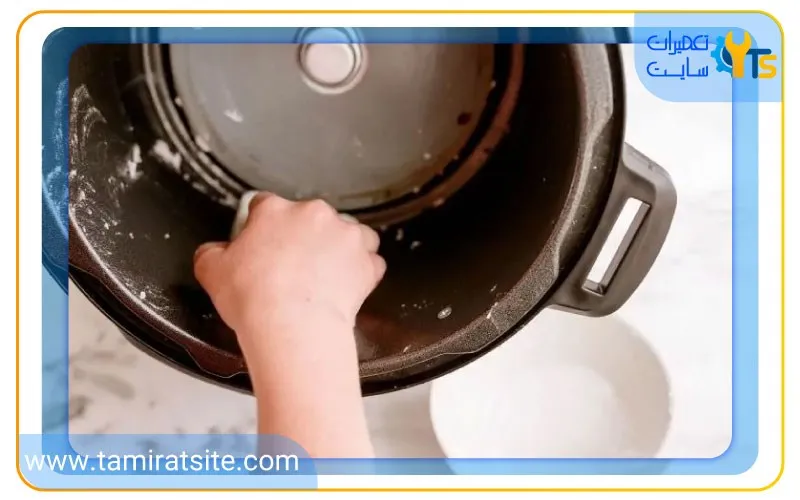 علت سیاه شدن زودپز چدنی چیست