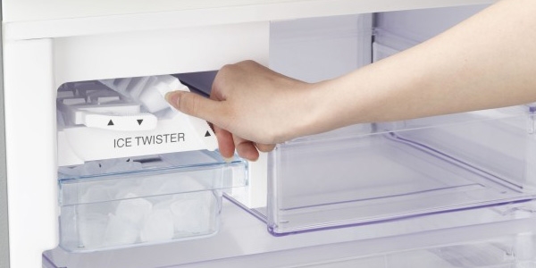 عیب-یابی-یخساز-یخچال