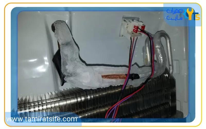  لوله های تبخیر کننده دستگاه کاملا یخ زده است