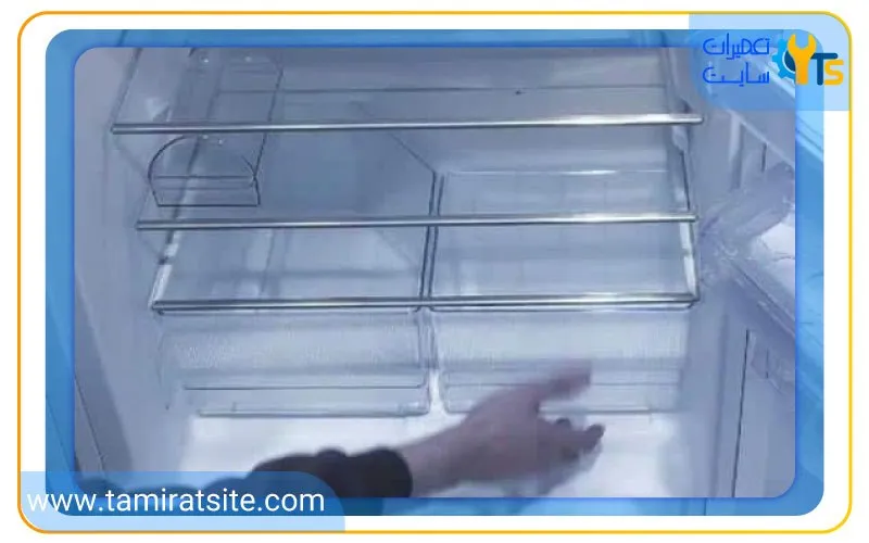 منظور از جمع شدن آب در کف یخچال سامسونگ چیست