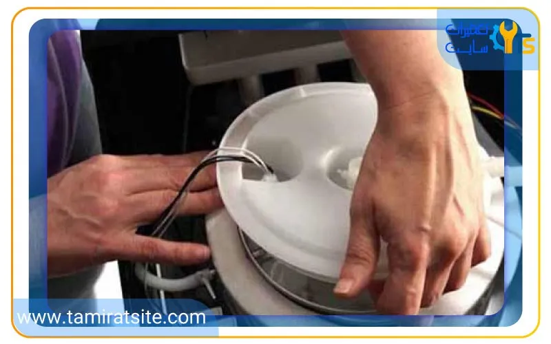 چرا از آبسردکن آب نشت می کند